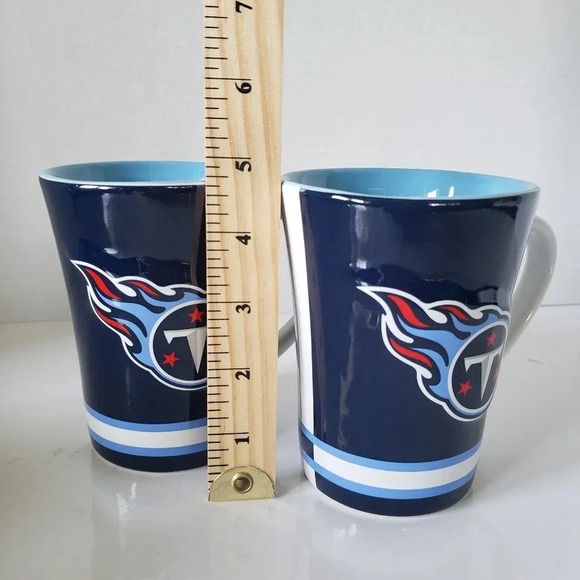 Tennessee Titans NFL set of  2 14oz Sculpted Blue/White Coffee Mugs. - Picture 8 of 8